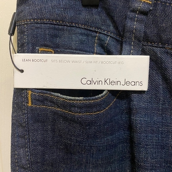 Calvin Klein Lean Boot Cut Jeans w/ Flap Pocket- Sz 6 - Picture 2 of 11